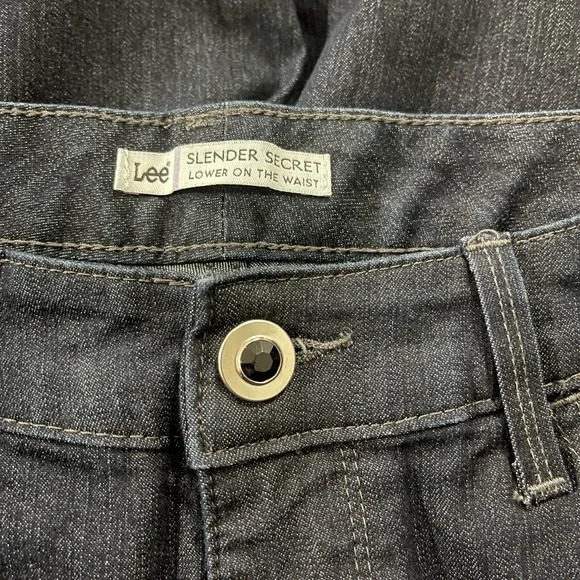 Lee Women's Dark Blue Straight Leg Jeans Size 8 - Picture 4 of 5